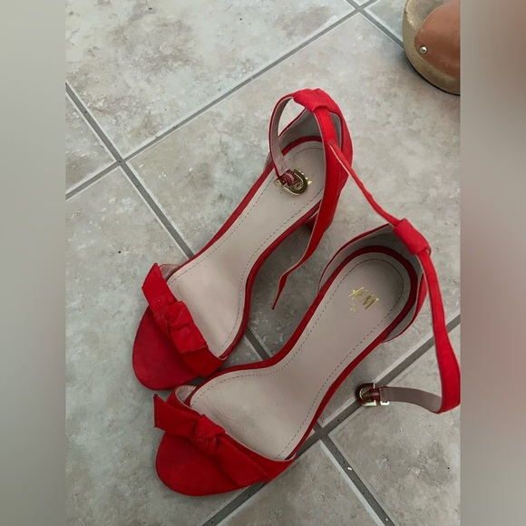 H&M Red Heels Sandals Size 38 - Picture 1 of 3